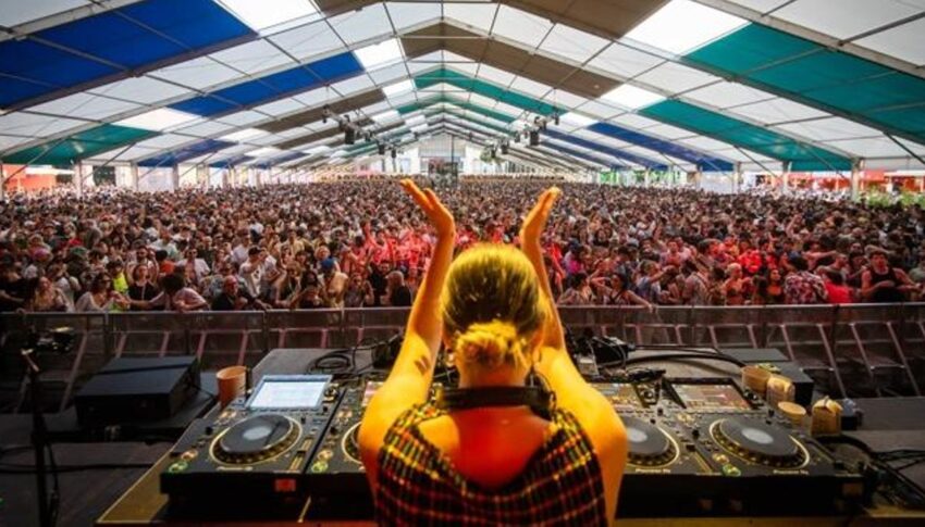 Superstruct responde a las polémicas en los festivales de KKR